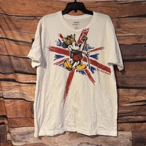 Disney Epcot World Showcase T-Shirt XL SS Mickey Mouse King Crown United Kingdom